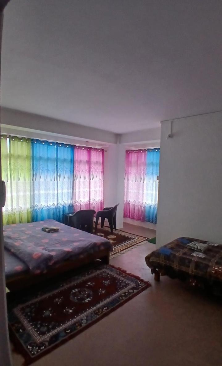 Lama Tsekhang Tawang Esterno foto